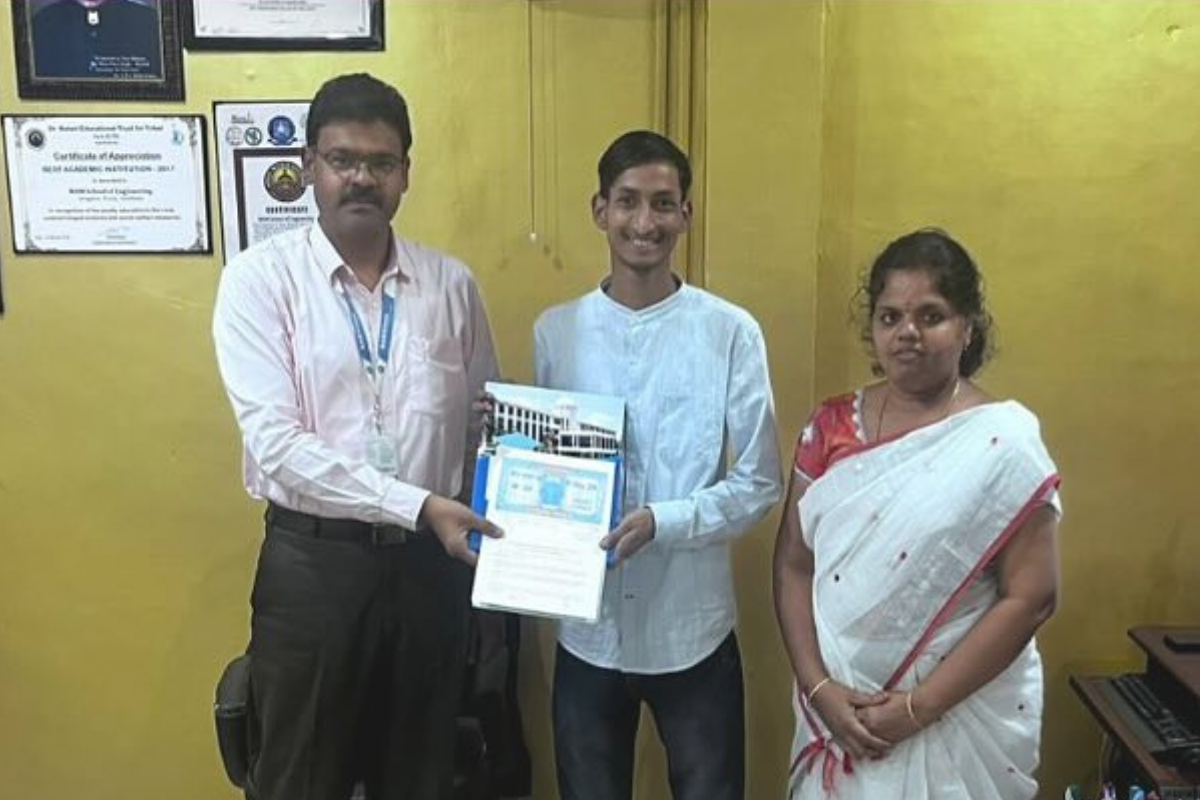 Memorandum of understanding signing between Scrollwell and M.A.M. College of Engineering, Tiruchirappalli